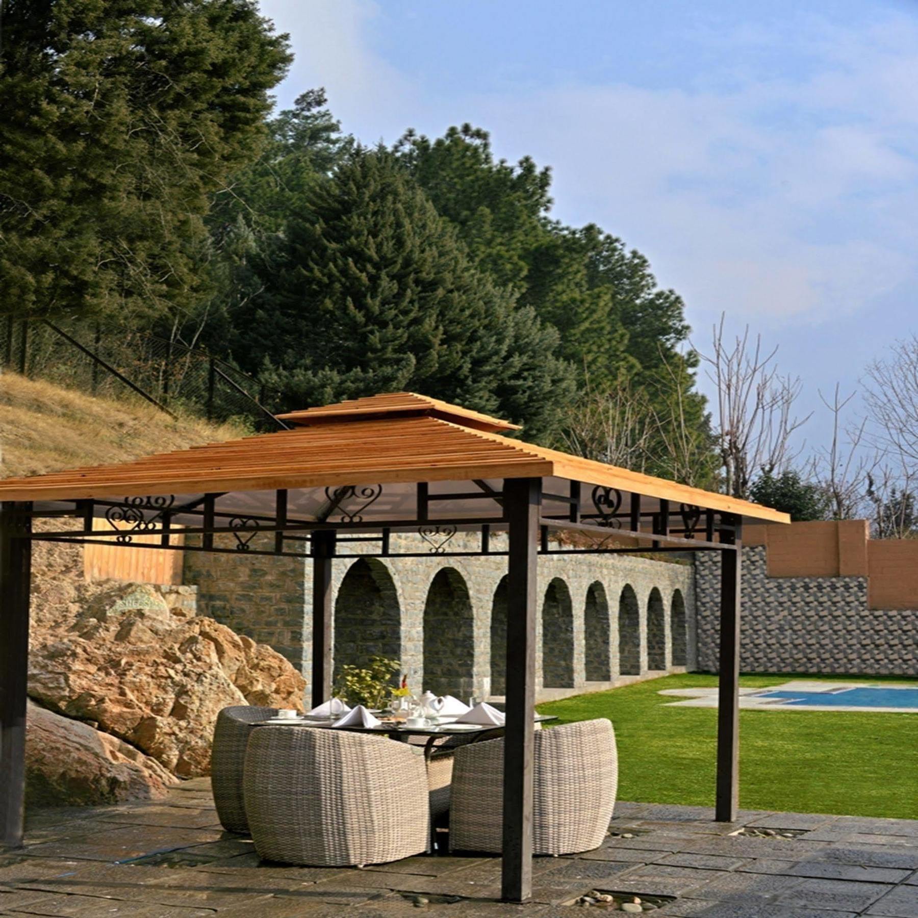 Golden Tulip Srinagar Ξενοδοχείο Εξωτερικό φωτογραφία